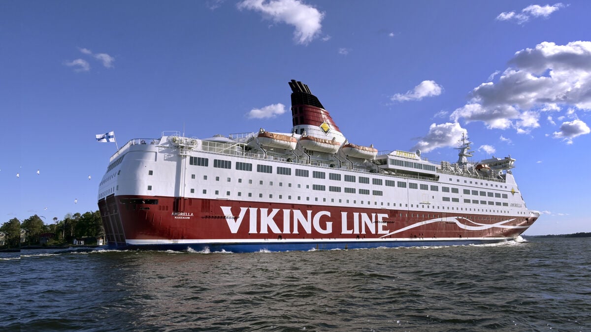 Ferry traffic south of Helsinki halted after metal object found in water
